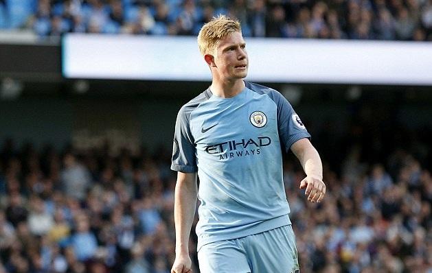 女足明星遭百万富翁跟踪骚扰，雇佣保镖应对（女足明星遭富豪纠缠跟踪，被迫雇保镖护身）