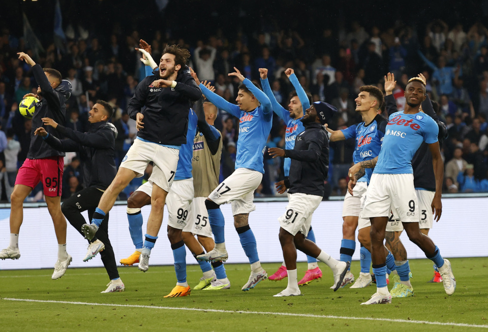 米德：我们让中国队看起来非常平庸，必须吸取一些不同的东西（米德直言：我们让中国队打得很一般，必须汲取新的东西）