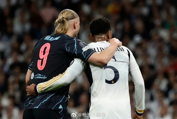 戏剧性拉满，内马尔自八月初后首次破门随后又送出一粒点球（戏剧反转：内马尔八月初后首球入账，随后又送点球）