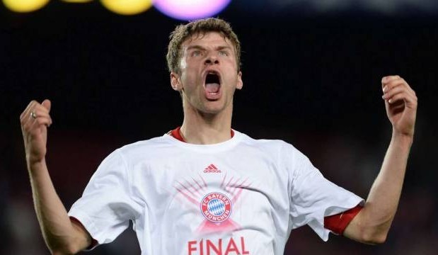 沙特变了：从为C罗本泽马豪掷千金，到对萨拉赫精打细算？（沙特转向：曾为C罗、本泽马挥金如土，如今对萨拉赫却谨慎报价？）