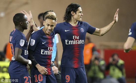 表现出彩！扎卡本场个人数据：1射门1进球，5次关键传球（扎卡闪耀全场：1次射门即破门，送出5次关键传球）