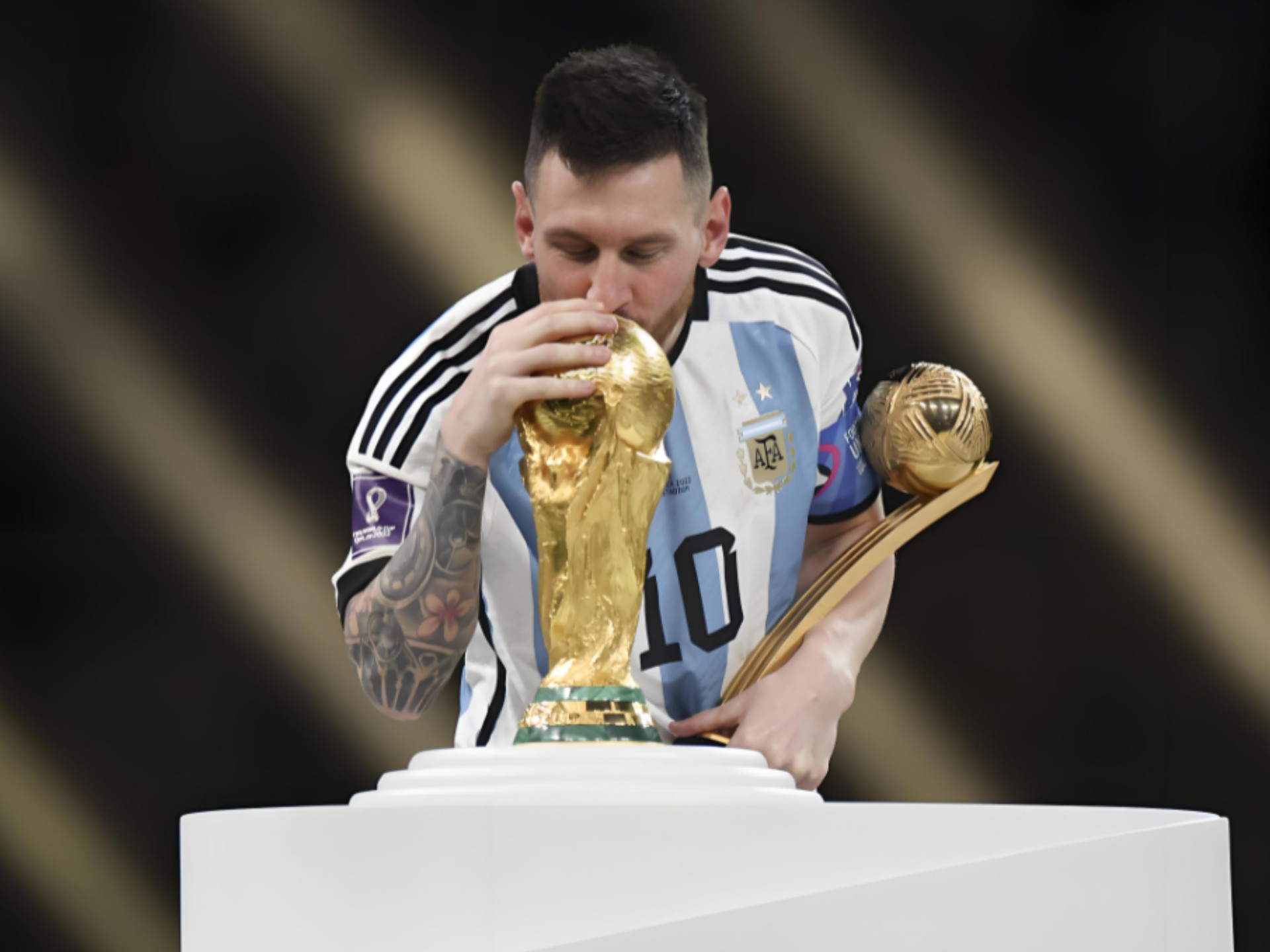 德甲前瞻：多特门兴上演普鲁士德比，近5次联赛交手大黄蜂不败（德甲展望：多特vs门兴再燃普鲁士德比，近5次联赛交锋大黄蜂保持不败）