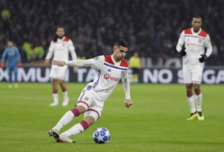 邮报：曼联希望姆伯莫等人对伯恩茅斯后去非洲杯，将进行谈判（邮报：曼联希望姆伯莫等人对阵伯恩茅斯后再赴非洲杯，将展开谈判）