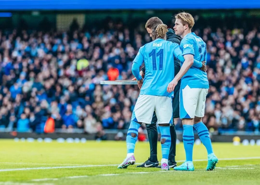 劫富济贫看红魔！曼联对阵英超第4-9名全胜 对阵下半区球队仅1胜（红魔专克强队：英超4-9名全胜，对下半区只赢1场）