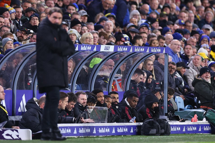 卡佩罗：卡拉菲奥里很像拉莫斯，我希望看到他在国家队踢后腰（卡佩罗称卡拉菲奥里颇似拉莫斯，盼其在国家队司职后腰）