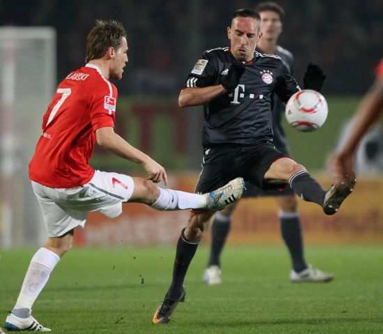 川普狂喜，乡下人乐队将在世界杯抽签仪式结束后表演《YMCA》（特朗普喜不自禁：世界杯抽签仪式落幕后，乡下人乐队将献唱《YMCA）