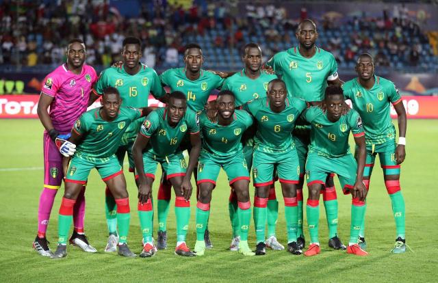 大连人队表现积极取得宝贵积分（大连人奋勇拼搏收获关键积分）