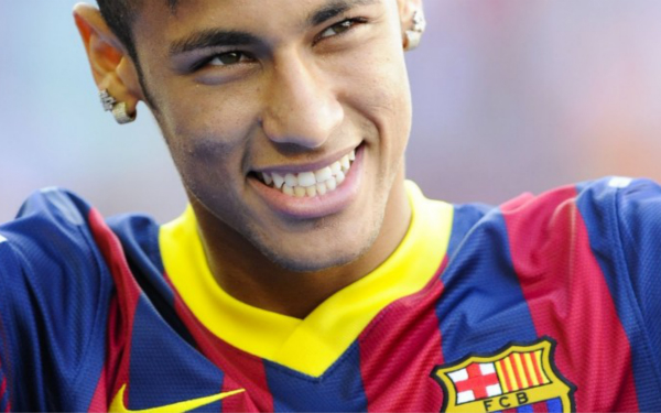 巴萨防线漏洞仍未改善（巴萨后防问题仍无改观）