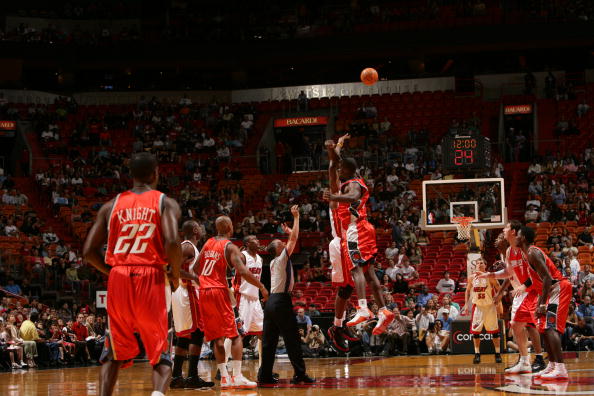 致敬，都柏林动物园将一只极度濒危的鹦鹉取名特洛伊-帕罗特（致敬之举： 都柏林动物园将一只极危鹦鹉命名为特洛伊-帕罗特）