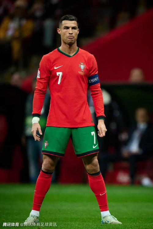 尤尔曼德：教练在岗位上待上15个月才合理，过早解雇教练不好（尤尔曼德：主帅至少应执教满15个月，别急着解雇）