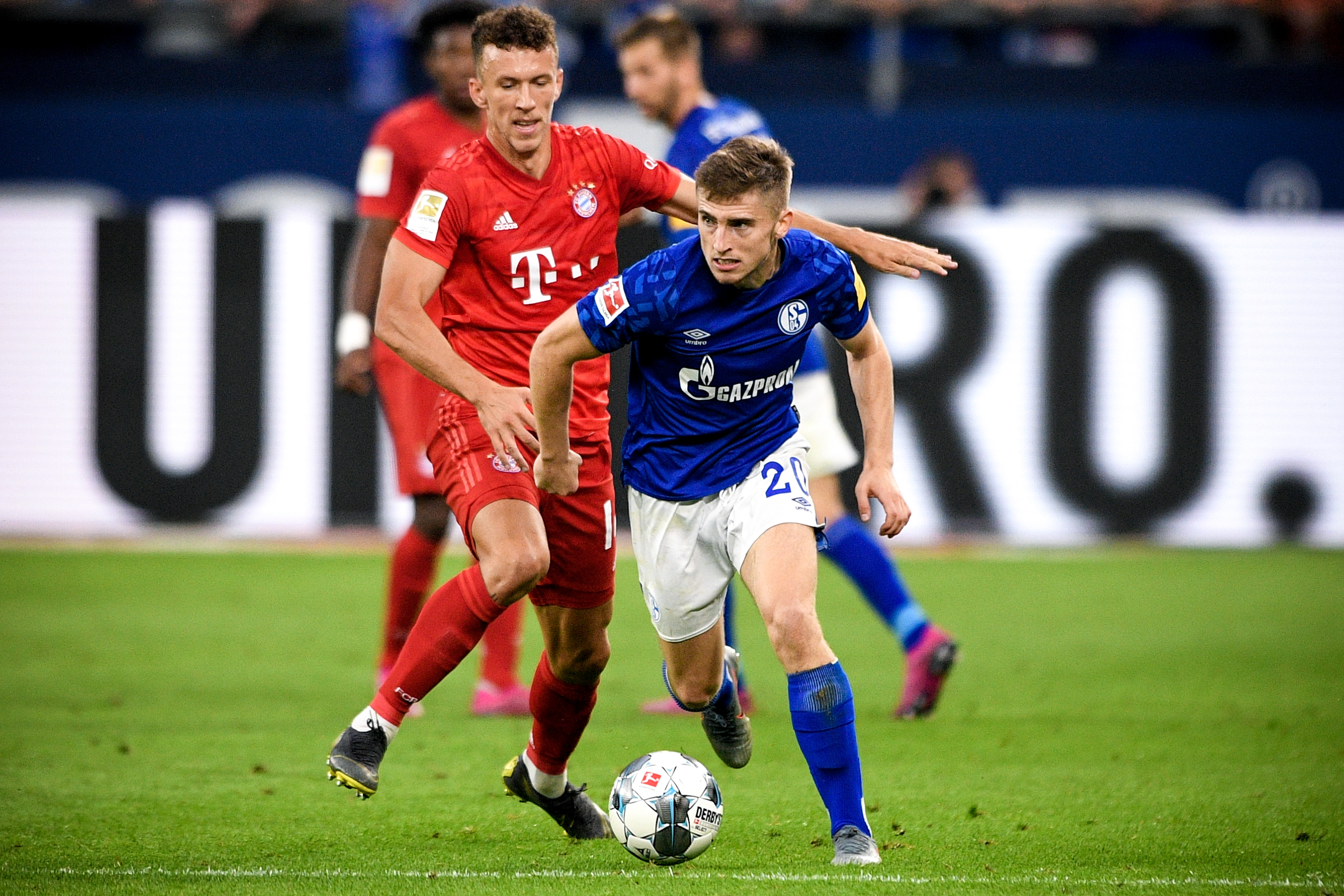 CBA赛季亮点回顾：精彩进球集锦,（CBA赛季高光回放：绝妙得分集锦）