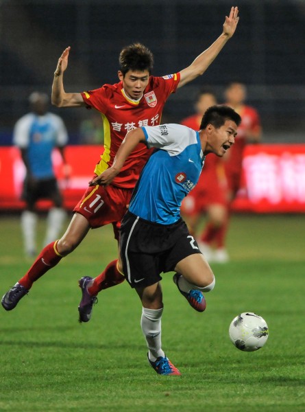 TA：姆巴佩与巴黎将于12月对簿公堂，互相索赔数亿欧（TA：姆巴佩与巴黎12月法庭交锋，双方互索数亿欧元赔偿）