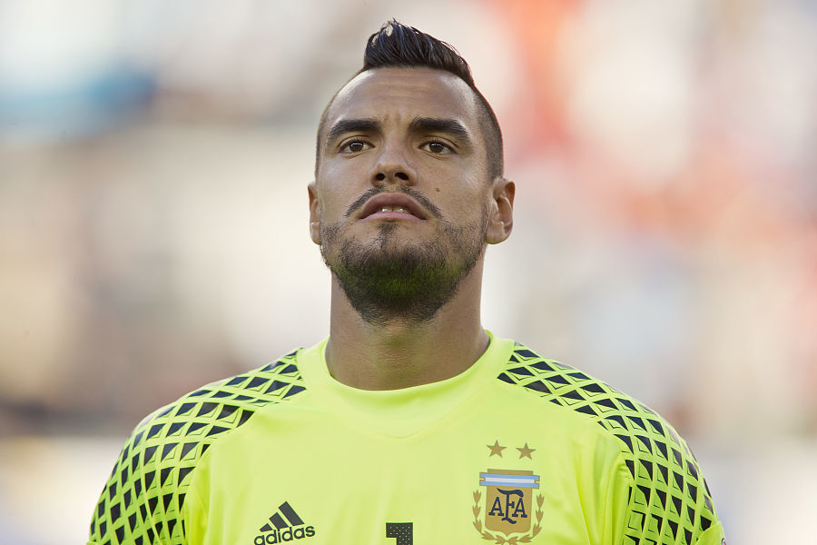 维金斯生涯第38次正负值低于-25，NBA同期历史最多（维金斯生涯已38次单场正负值跌至-25以下，位列NBA同期第一）