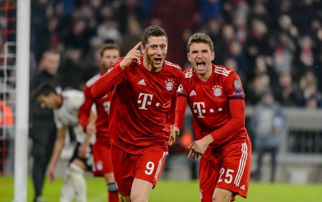 欧冠精彩进球回顾：梅西助攻亮点,（欧冠精彩进球集锦：梅西助攻成焦点）