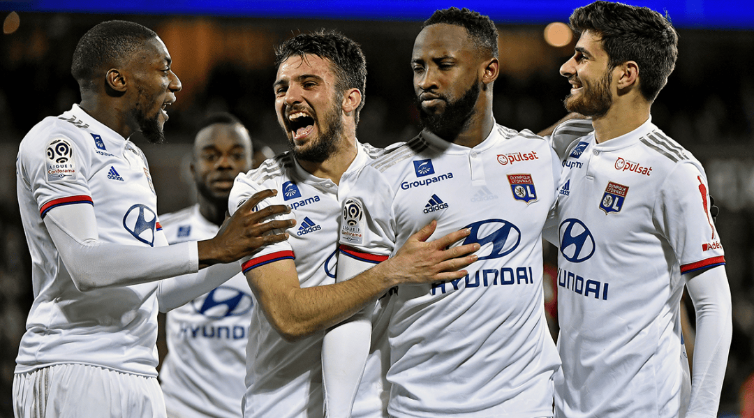 没变胖！哈兰德社媒晒称重照片，严格遵循瓜帅的体重管理要求（哈兰德晒称重照否认发福，严格执行瓜帅体重管控）