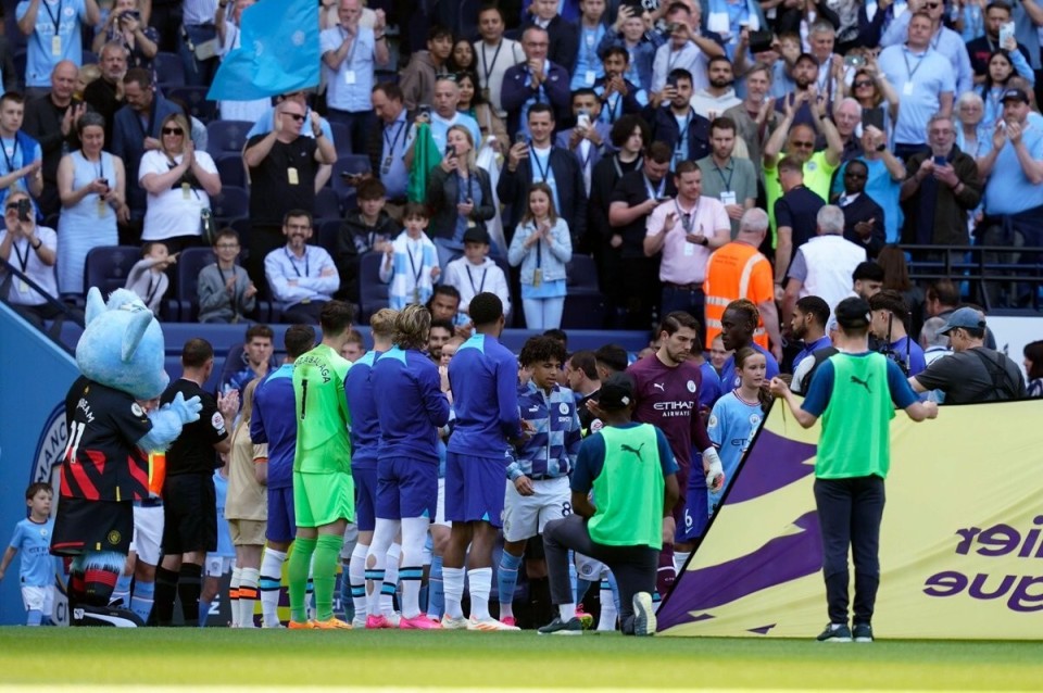 经纪人：国米态度很明确，赛季末再决定德弗赖和阿切尔比未来（经纪人：国米立场已明，德弗赖与阿切尔比去留将于赛季结束后敲定）